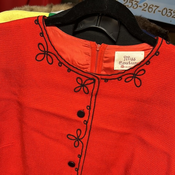 M111 // Red MISS COUTURE Pure Virgin Wool Dress 60s - Picture 2 of 11